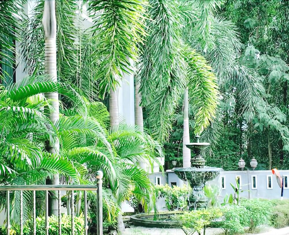 Sutera Hotel Seremban Exteriör bild