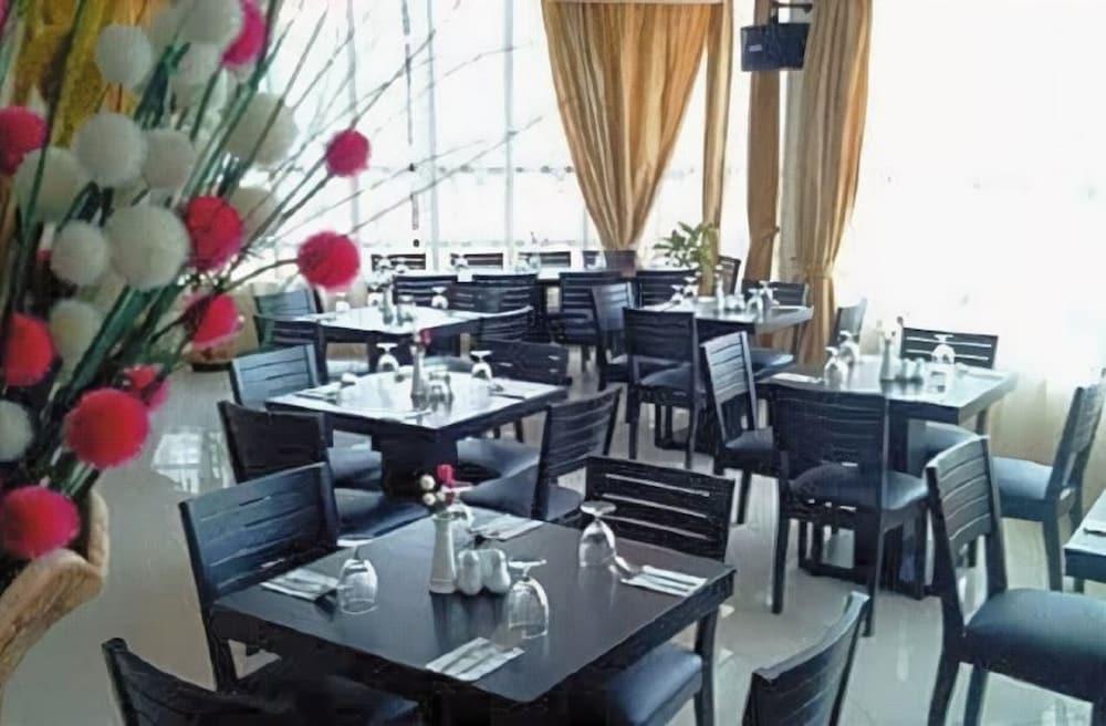 Sutera Hotel Seremban Exteriör bild